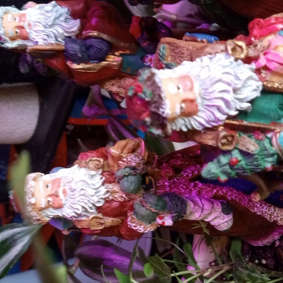 Ks Collections - set of 4 Santas - Picture 2 of 6